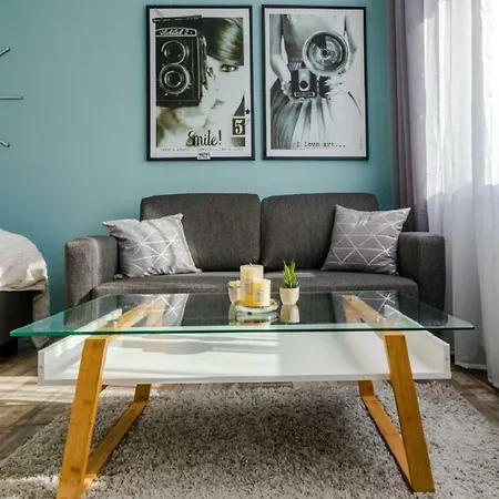 Gepflegte Und Moderne In Der Neuseenlandschaft Apartment *